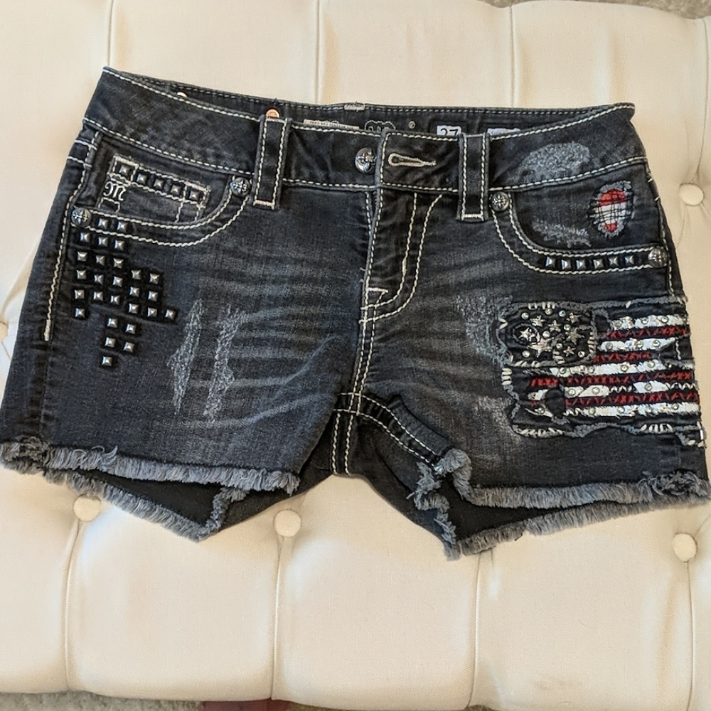Cutoff Miss Me shorts